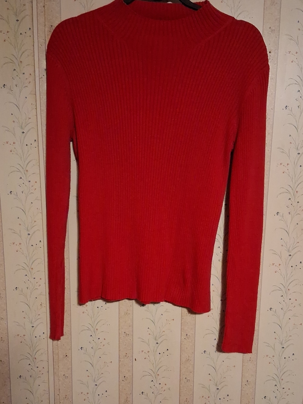 Women's Red Ribbed Long-Sleeve Mock Neck Top